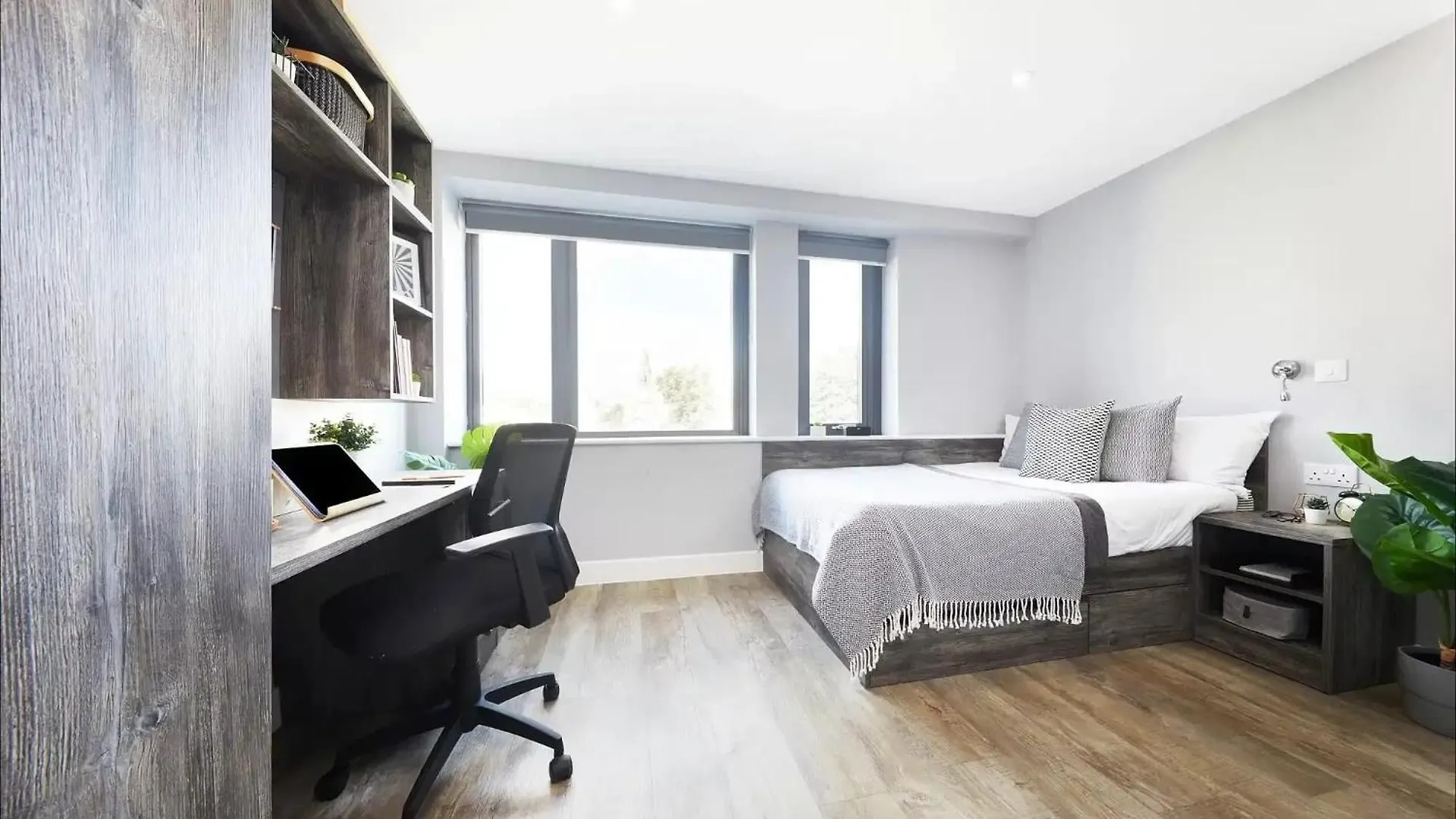 For Students Only Collegiate Crown Place Cardiff